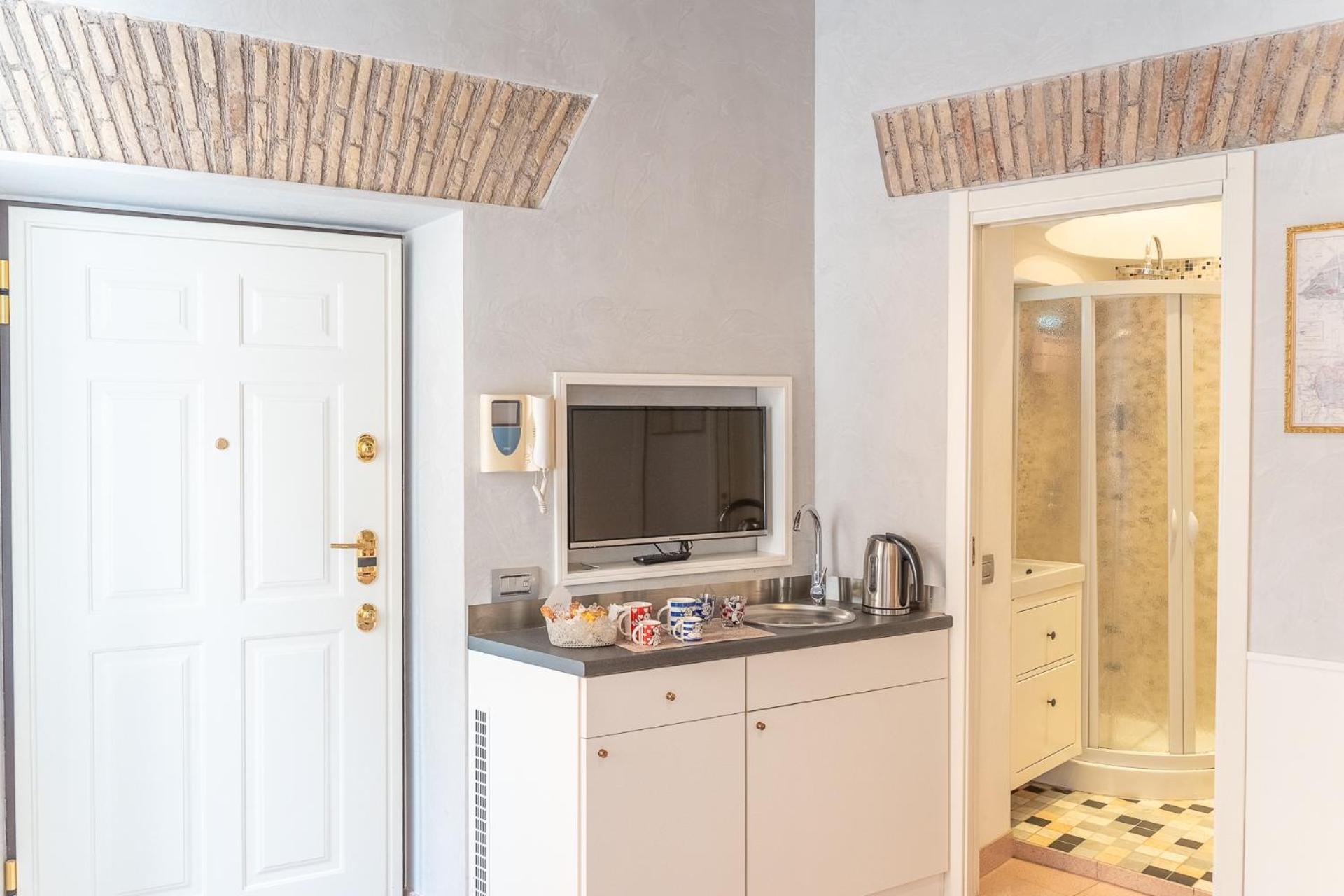 Apartment Secret Retreat In The Heart Of The Ghetto By Houseeds Rome