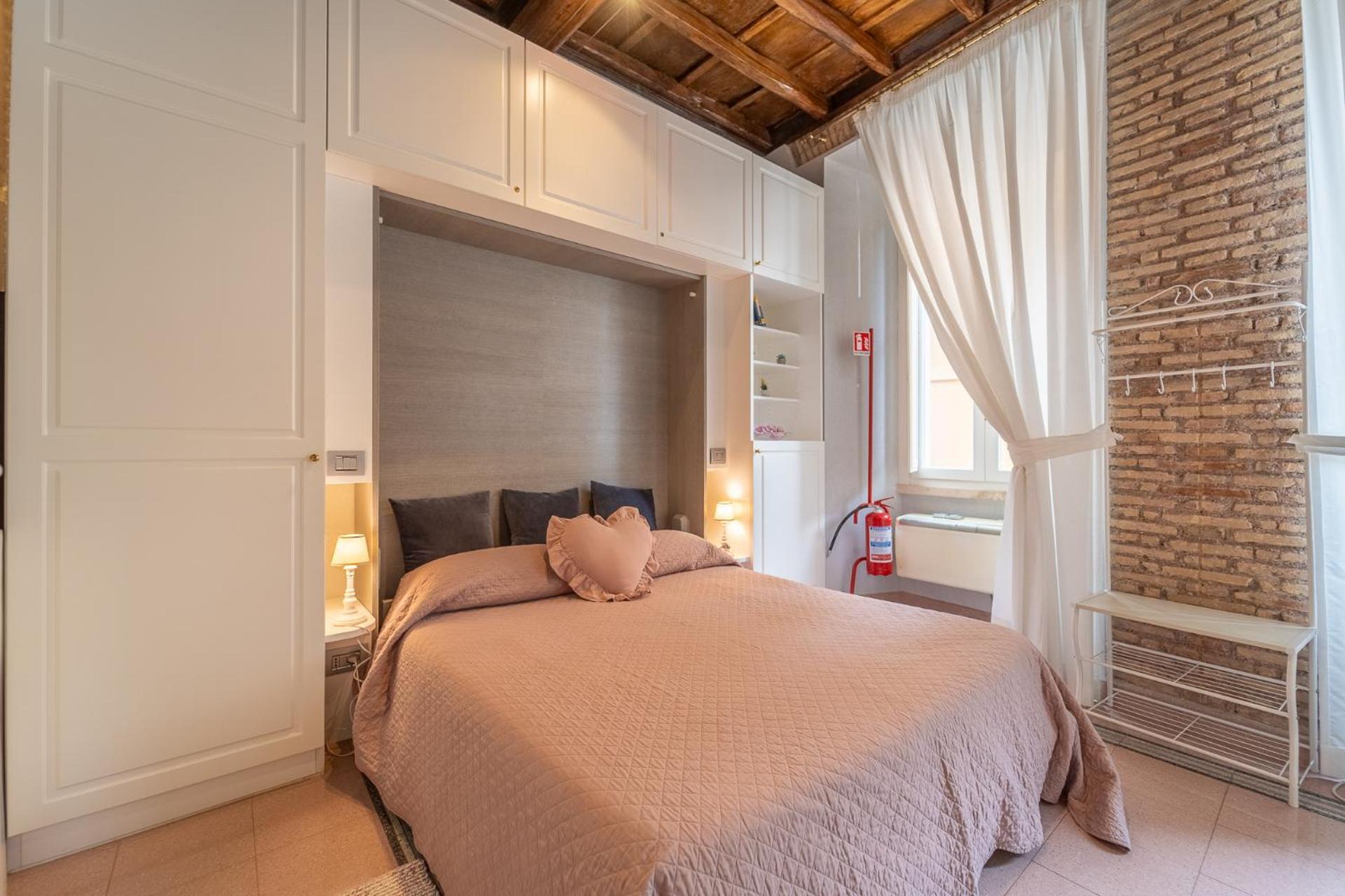Appartement Secret Retreat In The Heart Of The Ghetto By Houseeds